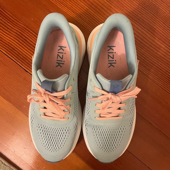 Kizik hands free sneakers. Mint green and pink sneakers. Slide on sneakers. - Picture 7 of 9